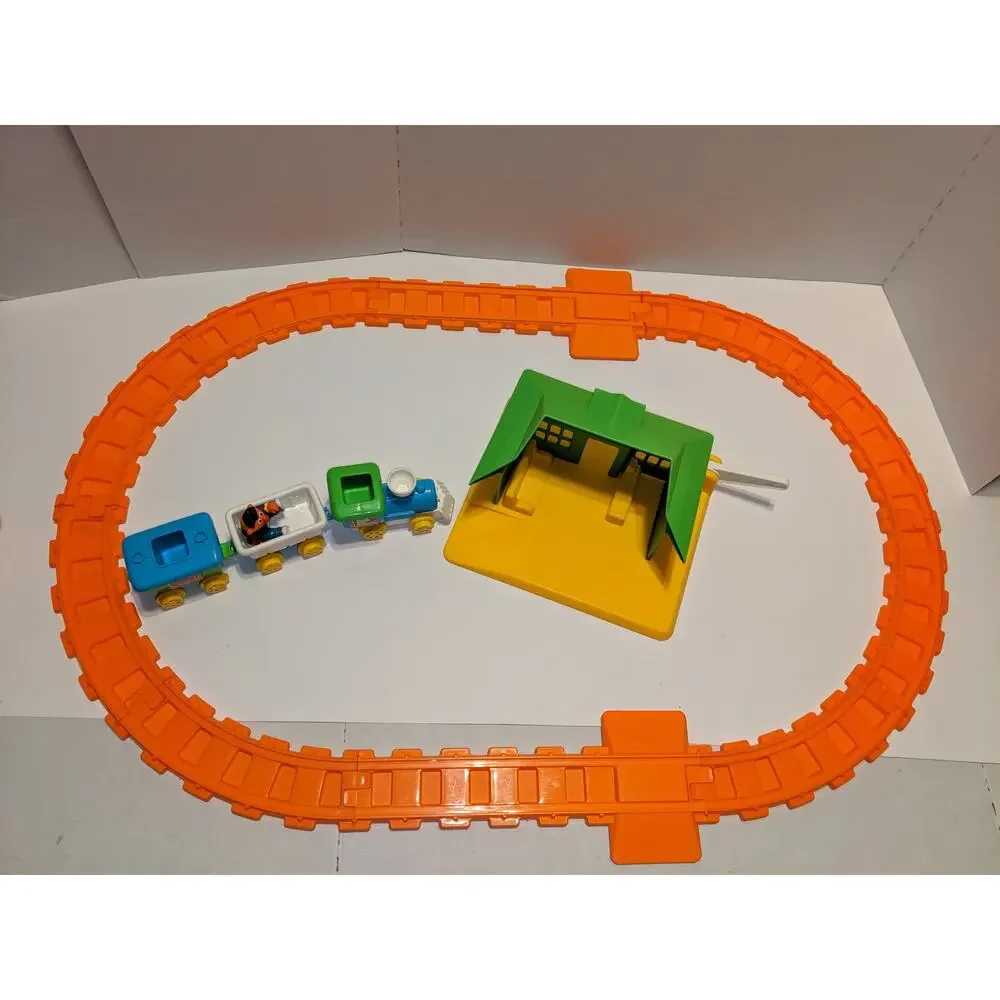 Vintage Child Guidance Sesame Street Train With Tracks 1981/83